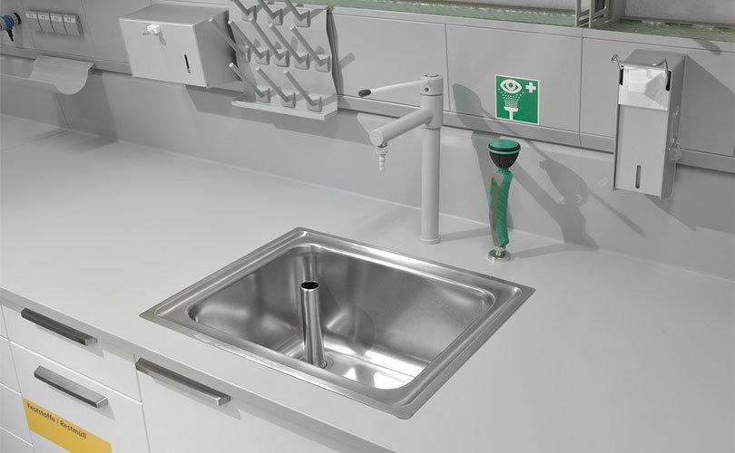 Laboratory sinks