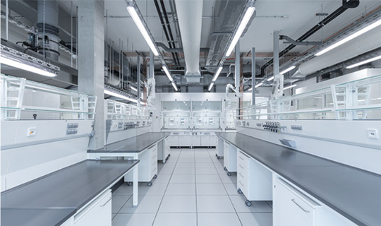 Mesas de trabajo de laboratorio